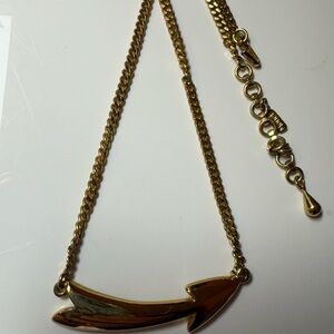 Vintage Signed Monet Gold Tine Arrow Necklace